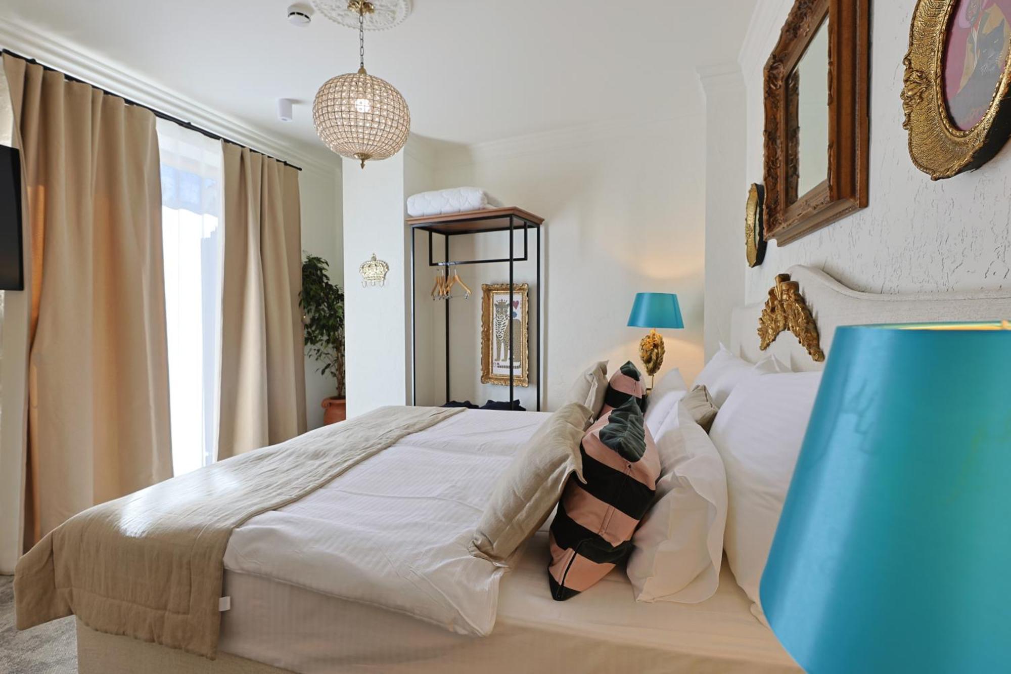 Integra Hotel 4*
